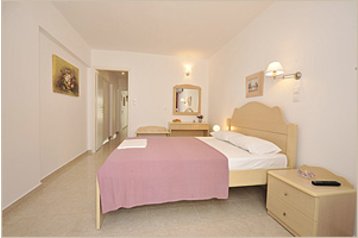 Grecia Privát Naoussa, Exteriorul